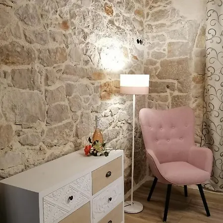 Boutique Marijini Dvori 4* Tribalj