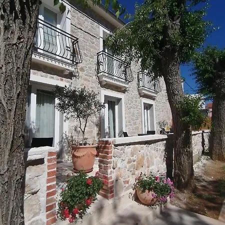 Bed & Breakfast Boutique Marijini Dvori 4*