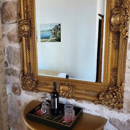 Boutique Marijini Dvori 4* Tribalj