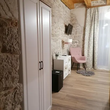 Nocleg ze śniadaniem Boutique Marijini Dvori Tribalj