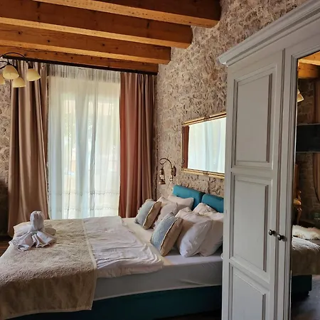 Boutique Marijini Dvori Bed and breakfast Tribalj