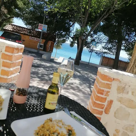 Boutique Marijini Dvori 4* Tribalj