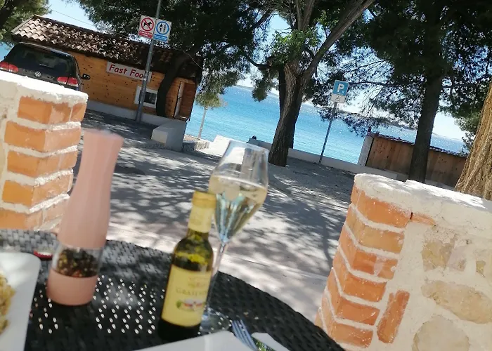 Boutique Marijini Dvori 4* Tribalj